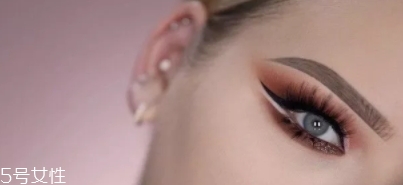 huda beauty沙漠盤怎么畫？油管大神一步步示范