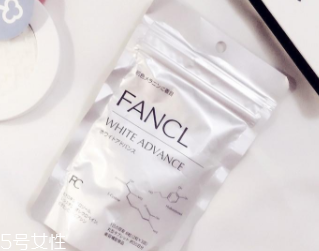 臉上有斑點怎么去除？食療/精華/面膜三管齊下