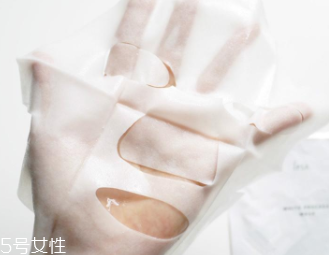 臉上有斑點怎么去除？食療/精華/面膜三管齊下