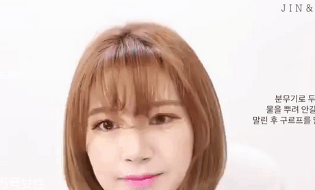 李圣經(jīng)同款短發(fā)怎么打理？吹頭發(fā)的時(shí)候盡量吹發(fā)根