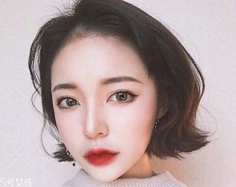 2018最流行的十款發(fā)型 優(yōu)雅簡(jiǎn)單的短發(fā)扎法 2018最流行的十款發(fā)型 優(yōu)雅簡(jiǎn)單的短發(fā)扎法