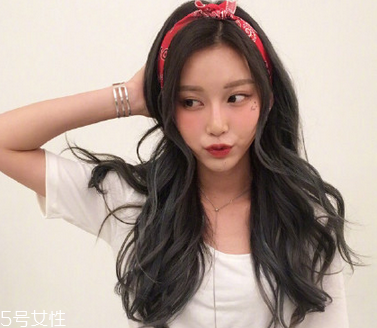 2018最流行的十款發(fā)型 優(yōu)雅簡(jiǎn)單的短發(fā)扎法 2018最流行的十款發(fā)型 優(yōu)雅簡(jiǎn)單的短發(fā)扎法