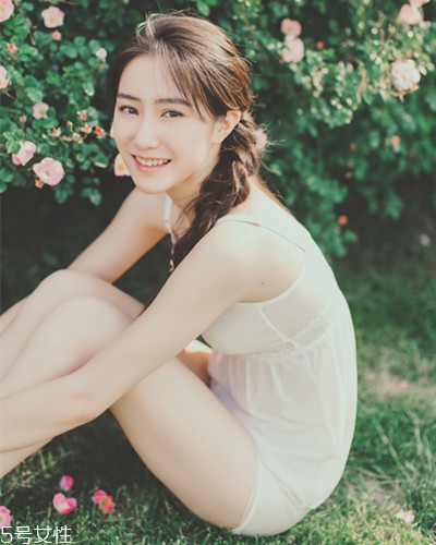 鵝蛋臉扎什么馬尾好看？肉肉臉適合這些發(fā)型