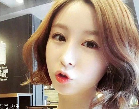 2018最流行的十款發(fā)型 優(yōu)雅簡(jiǎn)單的短發(fā)扎法 2018最流行的十款發(fā)型 優(yōu)雅簡(jiǎn)單的短發(fā)扎法