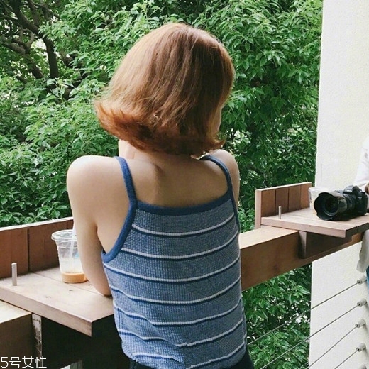 齊肩發(fā)怎么燙好看？女生發(fā)型設(shè)計(jì)與臉形搭配