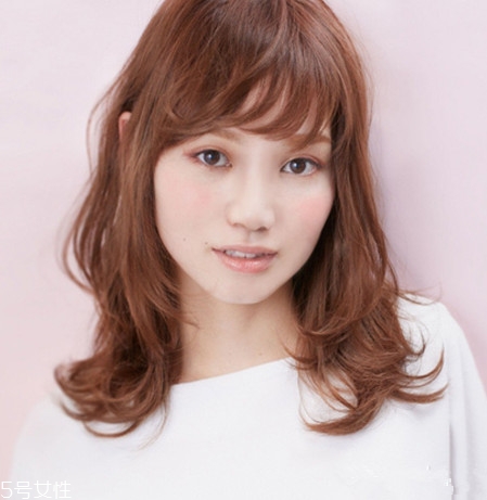 鵝蛋臉扎什么馬尾好看？肉肉臉適合這些發(fā)型