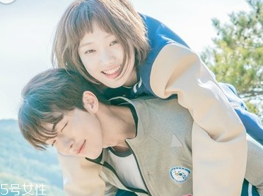 李圣經(jīng)同款短發(fā)怎么打理？吹頭發(fā)的時(shí)候盡量吹發(fā)根