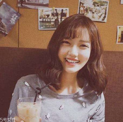 齊肩發(fā)怎么燙好看？女生發(fā)型設(shè)計與臉形搭配