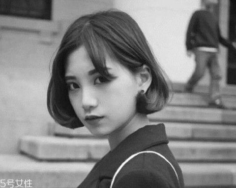 2018最流行的十款發(fā)型 優(yōu)雅簡(jiǎn)單的短發(fā)扎法 2018最流行的十款發(fā)型 優(yōu)雅簡(jiǎn)單的短發(fā)扎法