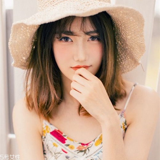 齊肩發(fā)怎么燙好看？女生發(fā)型設(shè)計(jì)與臉形搭配