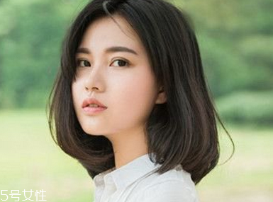 2018中短發(fā)最新發(fā)型 韓式丸子頭的扎法 2018中短發(fā)最新發(fā)型 韓式丸子頭的扎法