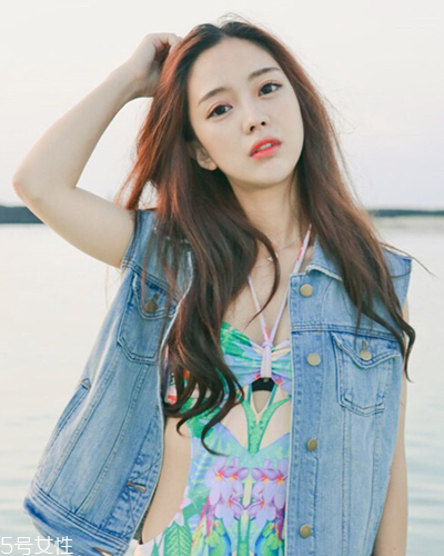 中分發(fā)型適合什么臉型的女生 2018短發(fā)發(fā)型推薦 中分發(fā)型適合什么臉型的女生 2018短發(fā)發(fā)型推薦