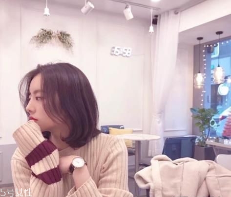 中分發(fā)型適合什么臉型的女生 2018短發(fā)發(fā)型推薦 中分發(fā)型適合什么臉型的女生 2018短發(fā)發(fā)型推薦