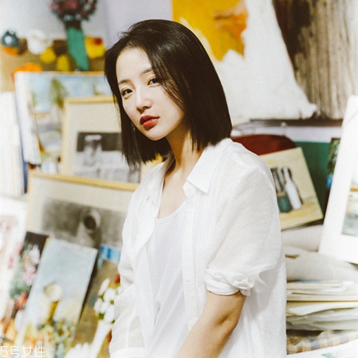 女生發(fā)質(zhì)軟適合什么發(fā)型？胖圓臉顯瘦發(fā)型參考