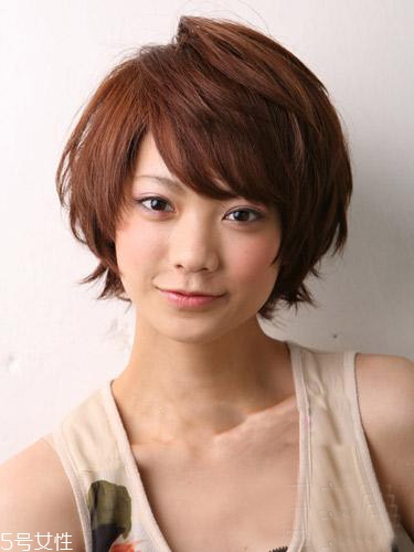 女生發(fā)質(zhì)軟適合什么發(fā)型？胖圓臉顯瘦發(fā)型參考