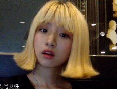 短頭發(fā)染什么顏色好看洋氣顯白？短發(fā)這樣弄好看又大方