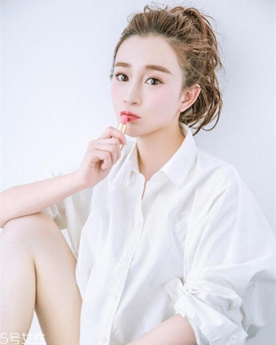 鵝蛋臉扎什么馬尾好看？肉肉臉適合這些發(fā)型