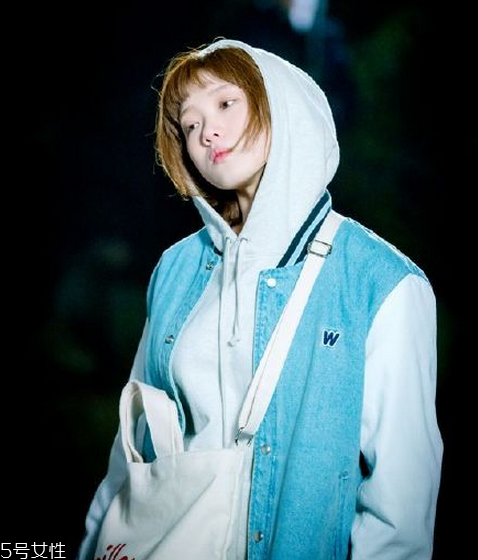 李圣經(jīng)同款短發(fā)怎么打理？吹頭發(fā)的時(shí)候盡量吹發(fā)根