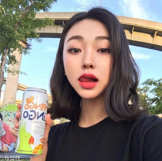 齊肩發(fā)怎么燙好看？女生發(fā)型設(shè)計(jì)與臉形搭配