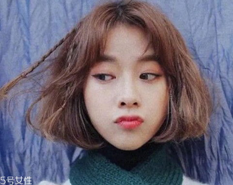 2018最流行的十款發(fā)型 優(yōu)雅簡(jiǎn)單的短發(fā)扎法 2018最流行的十款發(fā)型 優(yōu)雅簡(jiǎn)單的短發(fā)扎法