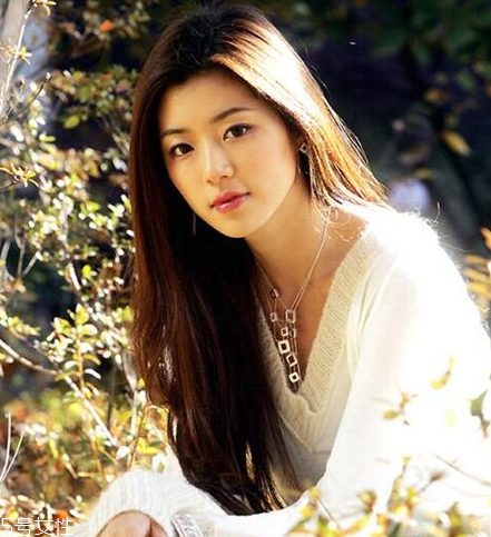 顯白的棕色系發(fā)色有哪些？棕色系發(fā)色大盤點