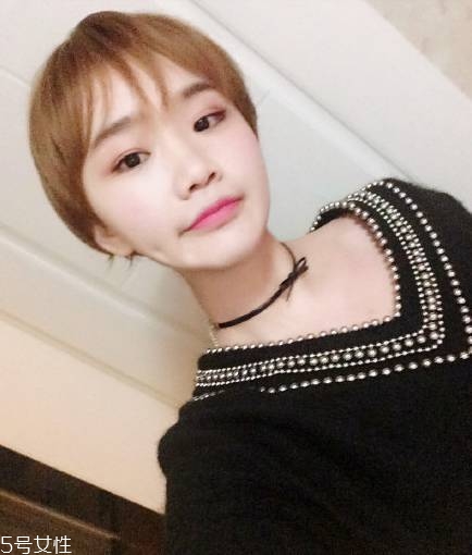 韓式空氣劉海配什么發(fā)型？不失個(gè)性魅力