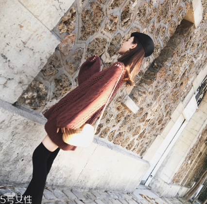 毛衣是羊絨好還是羊毛好？羊絨羊毛材質(zhì)大對(duì)比