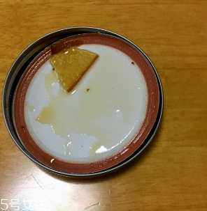 冰糖雪梨膏孕婦能吃嗎？孕婦吃冰糖雪梨膏適量最好