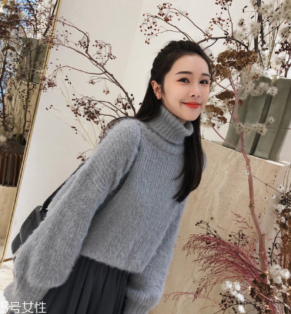 毛衣和衛(wèi)衣哪個顯瘦？教你穿成紙片人