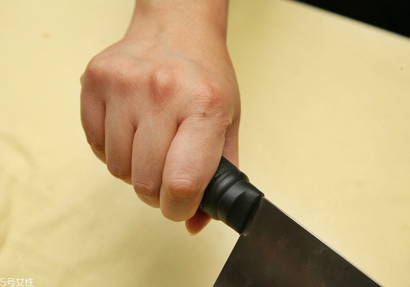 廚房刀具怎么用 5種刀具使用方法 廚房刀具怎么用 5種刀具使用方法