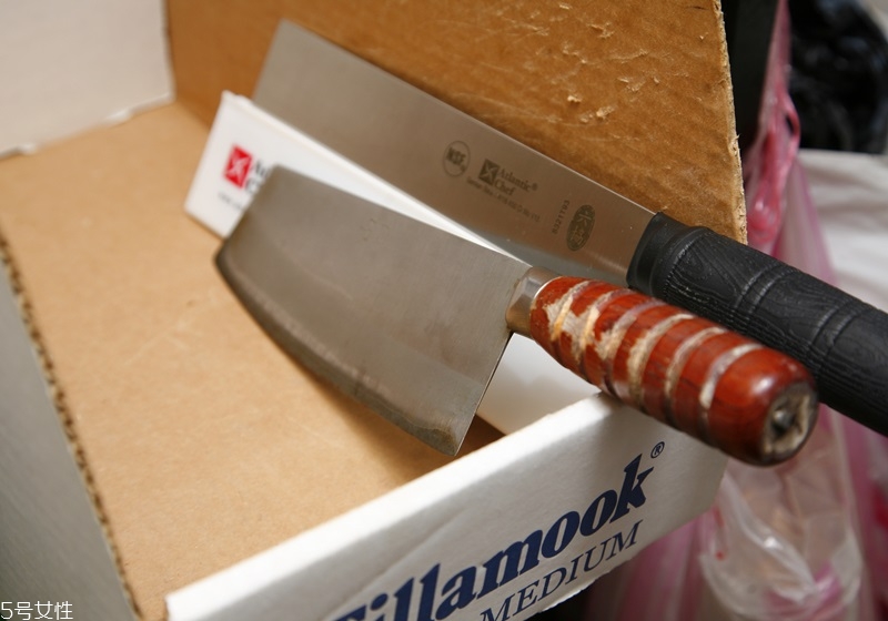 廚房刀具怎么用 5種刀具使用方法 廚房刀具怎么用 5種刀具使用方法