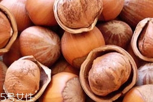 微波爐烤榛子多長時間 幾分鐘即可 微波爐烤榛子多長時間 幾分鐘即可