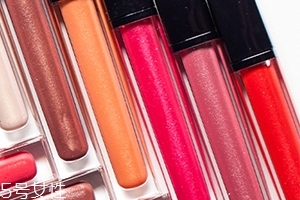 唇彩可以帶上飛機嗎？不用過于擔(dān)心