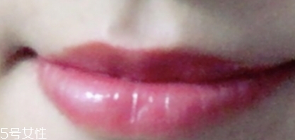 唇彩可以帶上飛機嗎？不用過于擔(dān)心