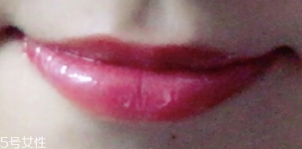 唇彩可以帶上飛機嗎？不用過于擔(dān)心