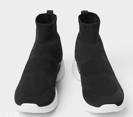 zara低配版巴黎世家襪子鞋多少錢_在哪買？