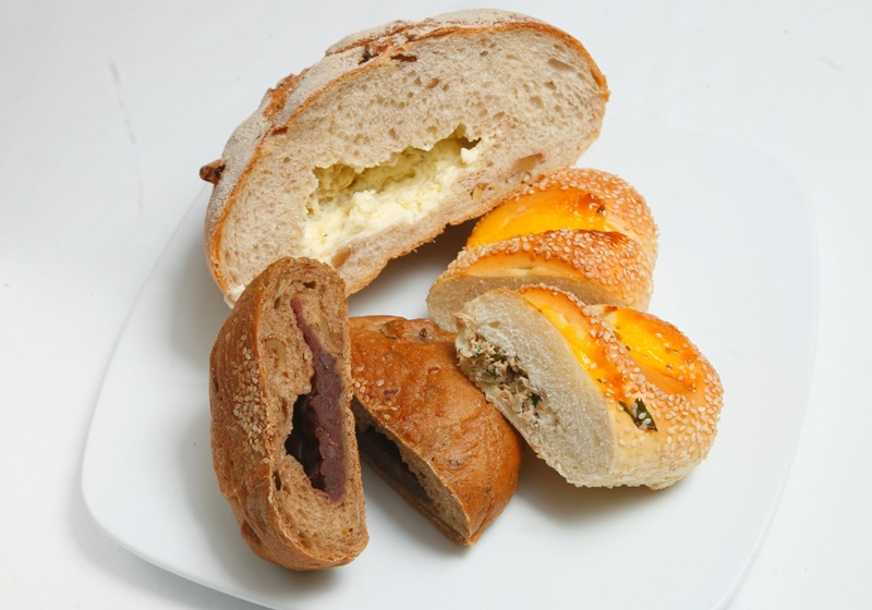 剛出爐的面包適合吃嗎 買面包的注意事項 剛出爐的面包適合吃嗎 買面包的注意事項