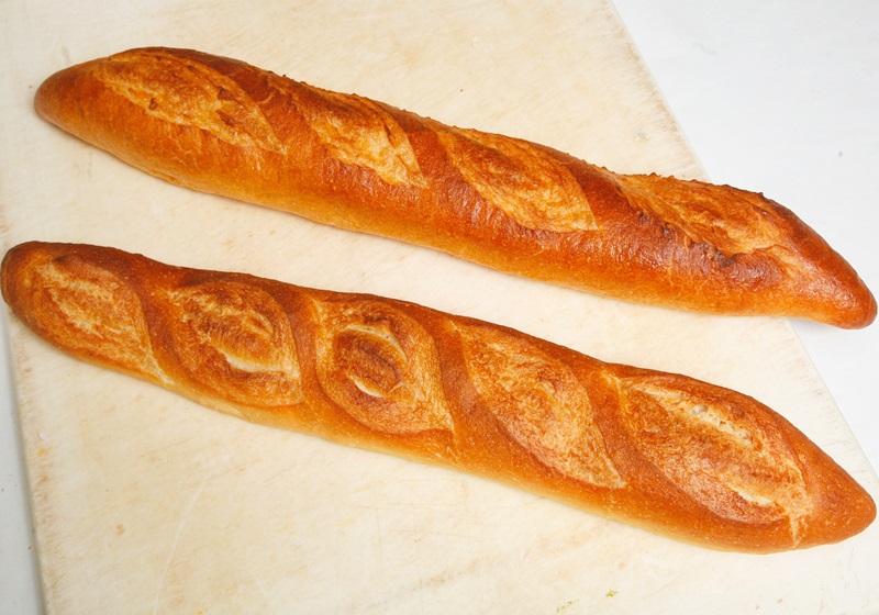 剛出爐的面包適合吃嗎 買面包的注意事項 剛出爐的面包適合吃嗎 買面包的注意事項