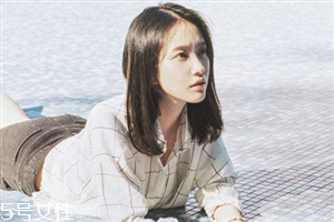 齊肩直發(fā)染什么顏色好看？簡單好看的齊肩發(fā)扎法