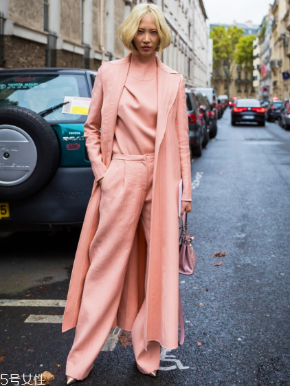 闊腿褲冬天怎么搭配？過一個時髦的冬天