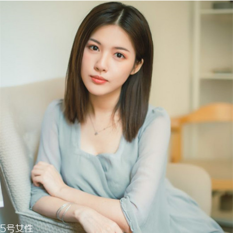 齊肩直發(fā)染什么顏色好看？簡單好看的齊肩發(fā)扎法