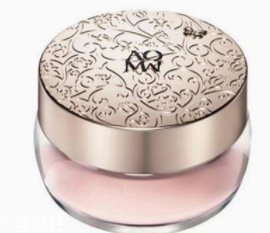 冬季用什么化妝品好？保濕型彩妝不能少