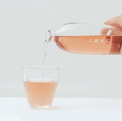 且聽風(fēng)吟玫瑰酒好喝嗎？哪里買？