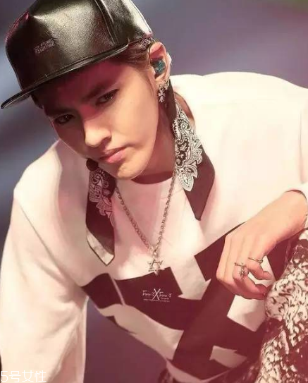 chrome hearts克羅心是奢侈品嗎？明星都喜歡曬的銀飾