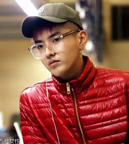 chrome hearts克羅心是奢侈品嗎？明星都喜歡曬的銀飾