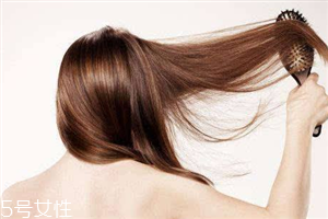 冬天頭發(fā)干燥怎么辦？試試給頭發(fā)做水療