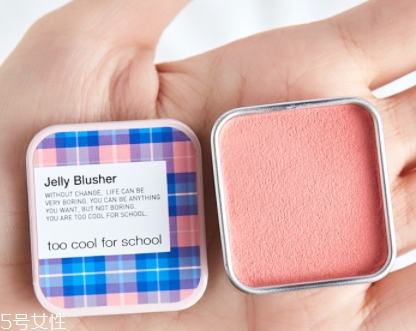 腮紅膏怎么用？用手指暈染效果好