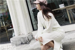 中長款連衣裙怎么搭配？新年聚餐的首選穿搭