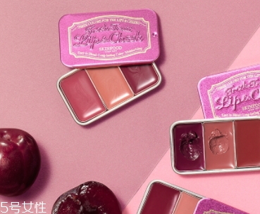 腮紅膏用什么工具？和粉狀腮紅不一樣
