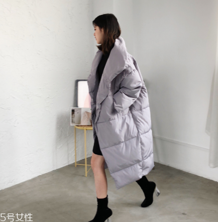 2018流行什么款式的羽絨服？這些羽絨服冬日必備